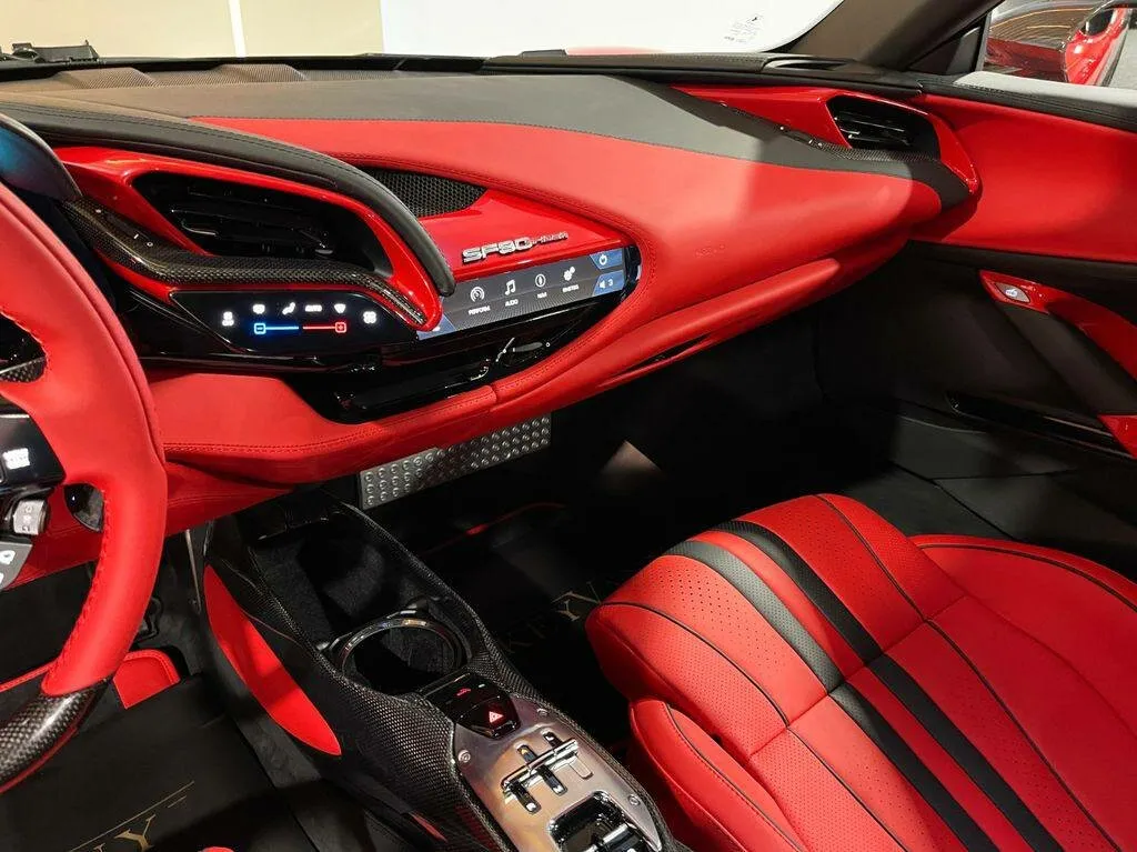Ferrari SF90, I 2024 фото 8