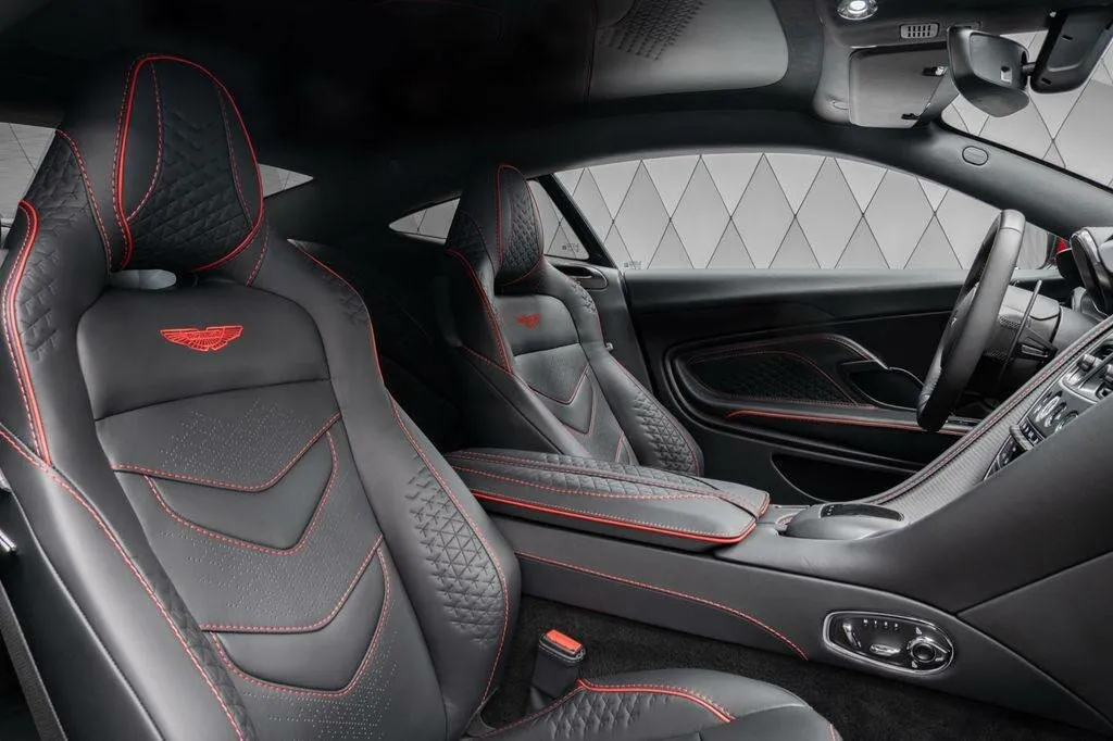 Aston Martin Dbs, Iii 2023