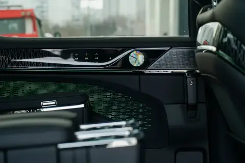 Zeekr 009, I 2023 — миниатюра 8