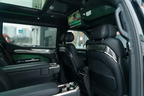 Zeekr 009, I 2023 — миниатюра 5