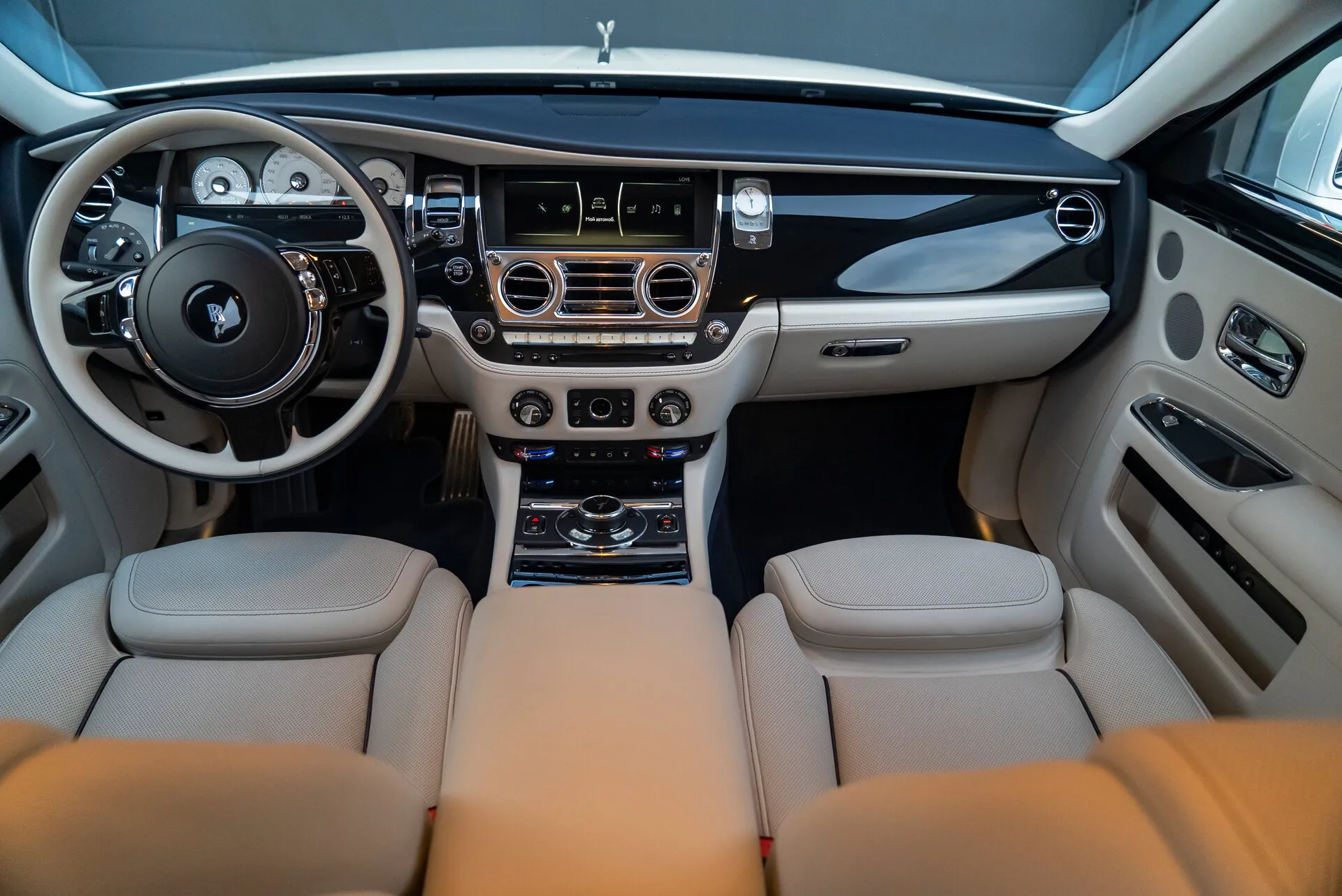 Rolls-Royce Ghost, Ii 2024