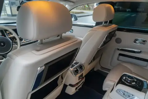 Rolls-Royce Ghost, Ii 2024 — миниатюра 7