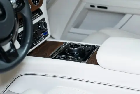 Rolls-Royce Ghost Ewb, Ii 2021 — миниатюра 6