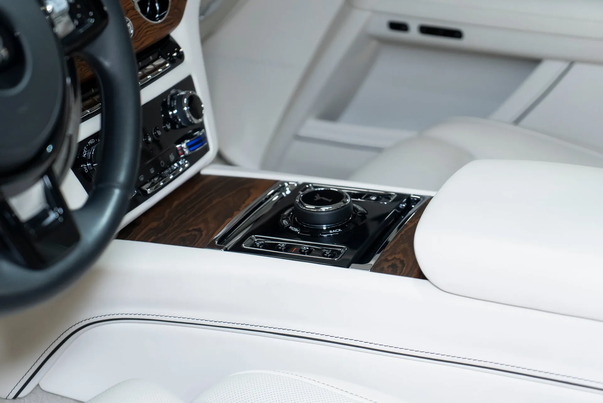 Rolls-Royce Ghost Ewb, Ii 2021 фото 6