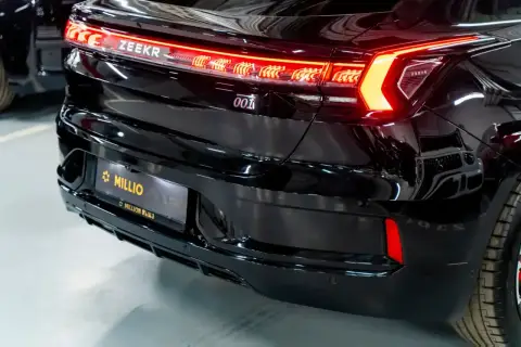 Zeekr 001, I 2023 — миниатюра 1