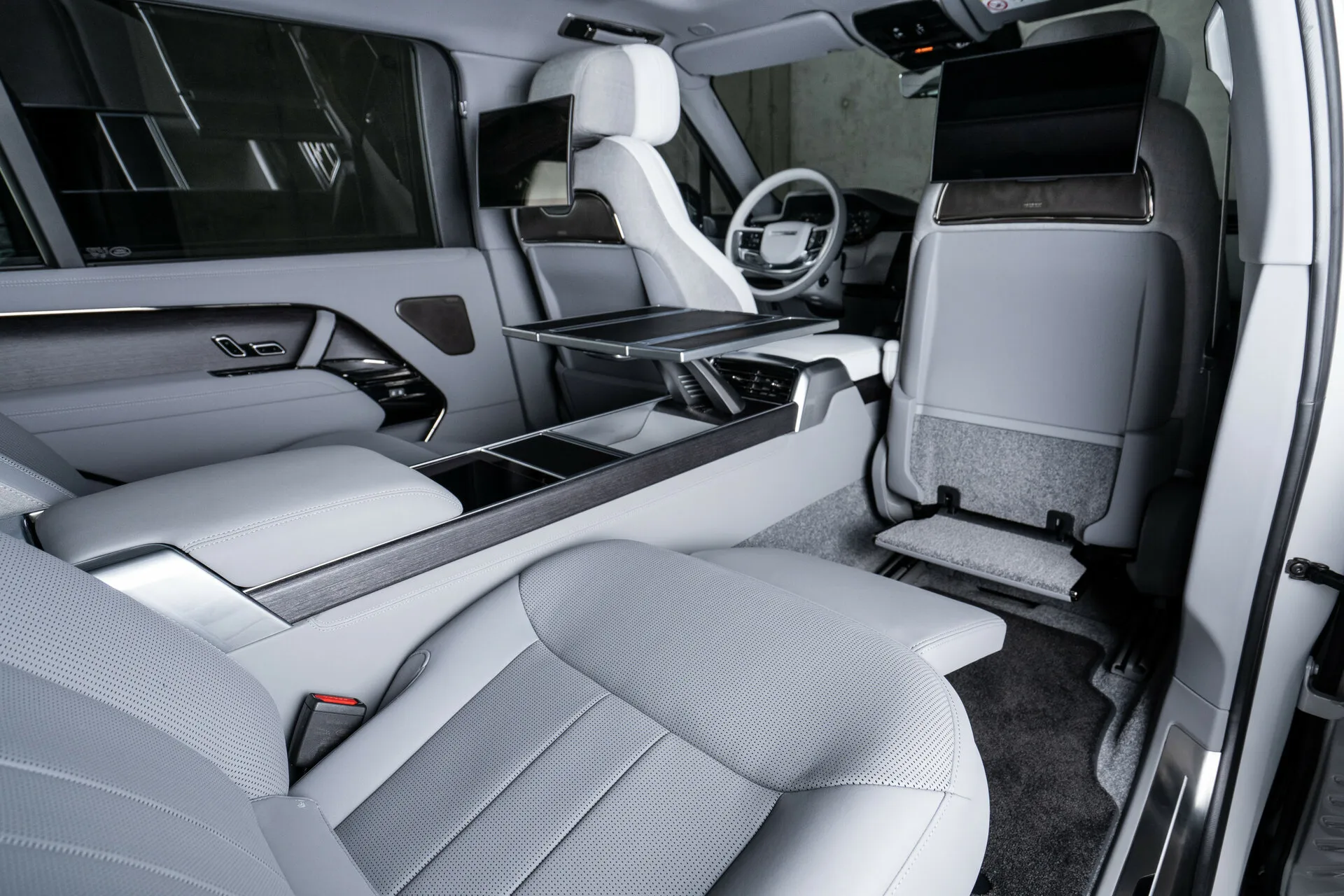 Land Rover Range Rover Long, V 2025 фото 6