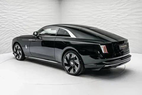 Rolls-Royce Spectre, I 2024 — миниатюра 1
