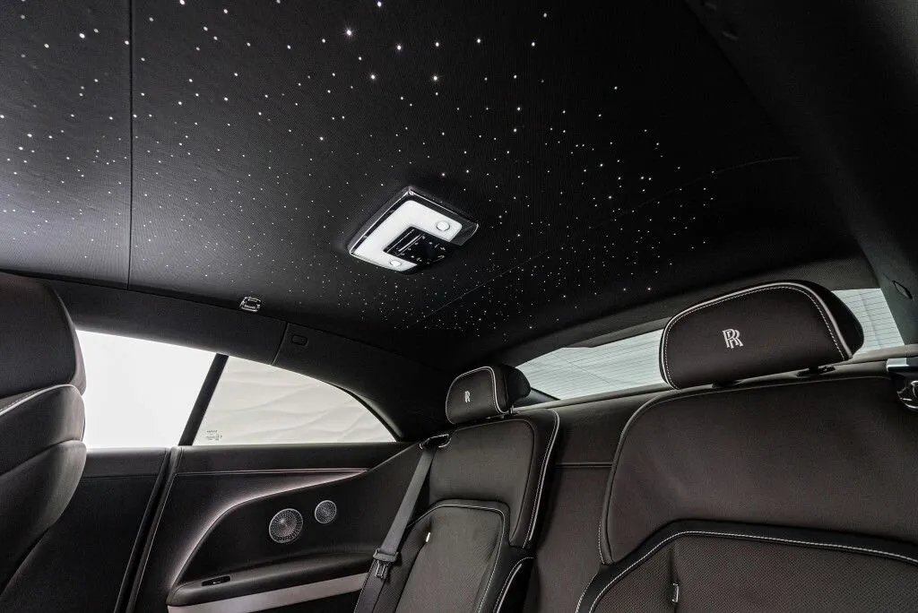 Rolls-Royce Spectre, I 2024 фото 3