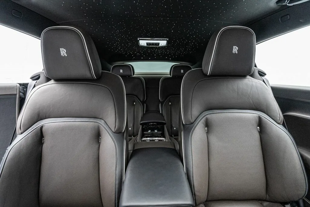 Rolls-Royce Spectre, I 2024 фото 6