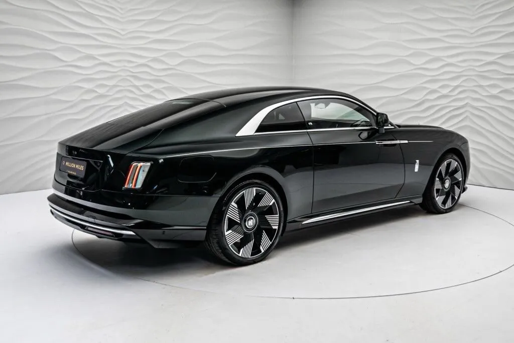 Rolls-Royce Spectre, I 2024 фото 7