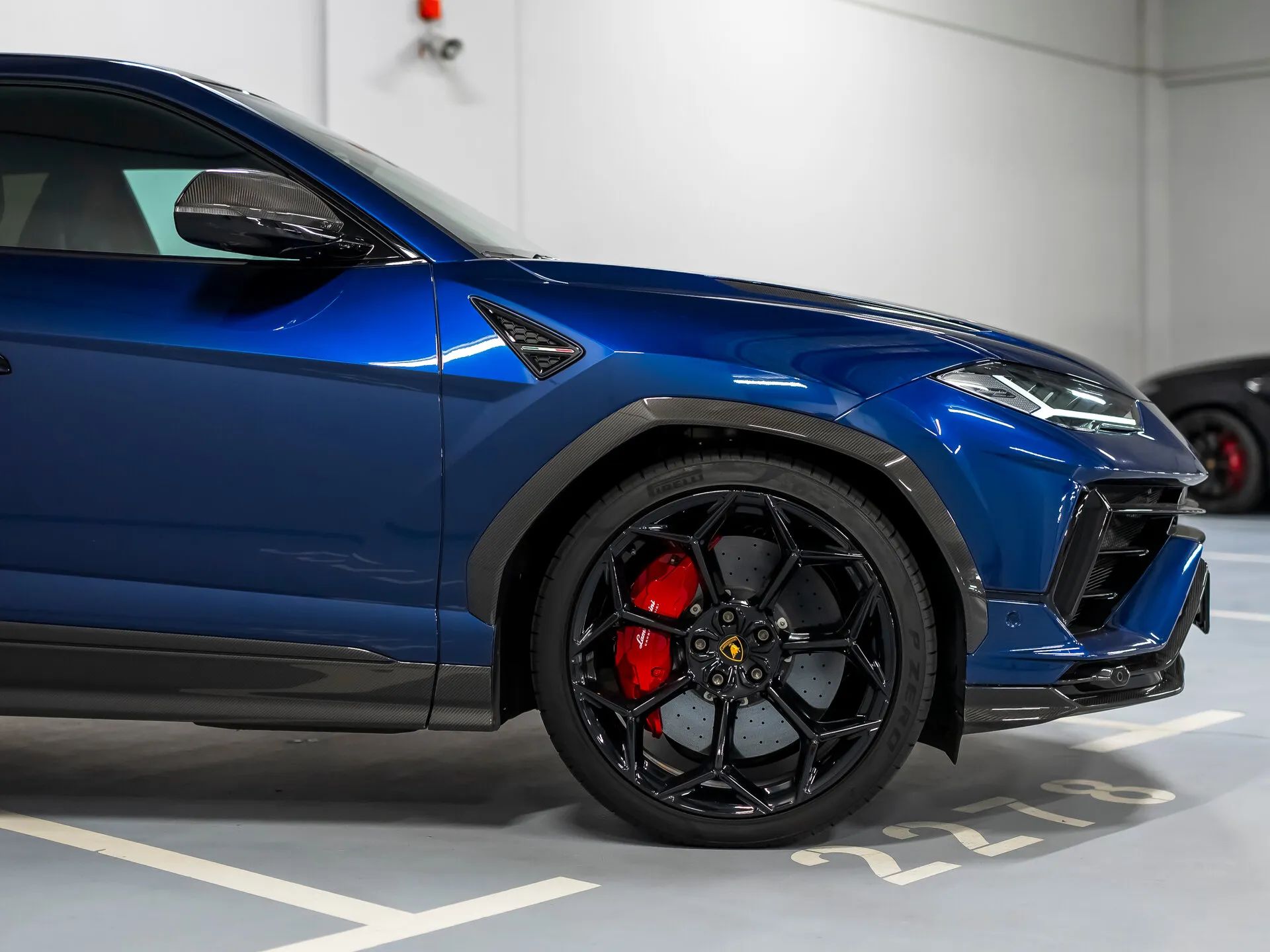 Lamborghini Urus, I Рестайлинг 2023 фото 7