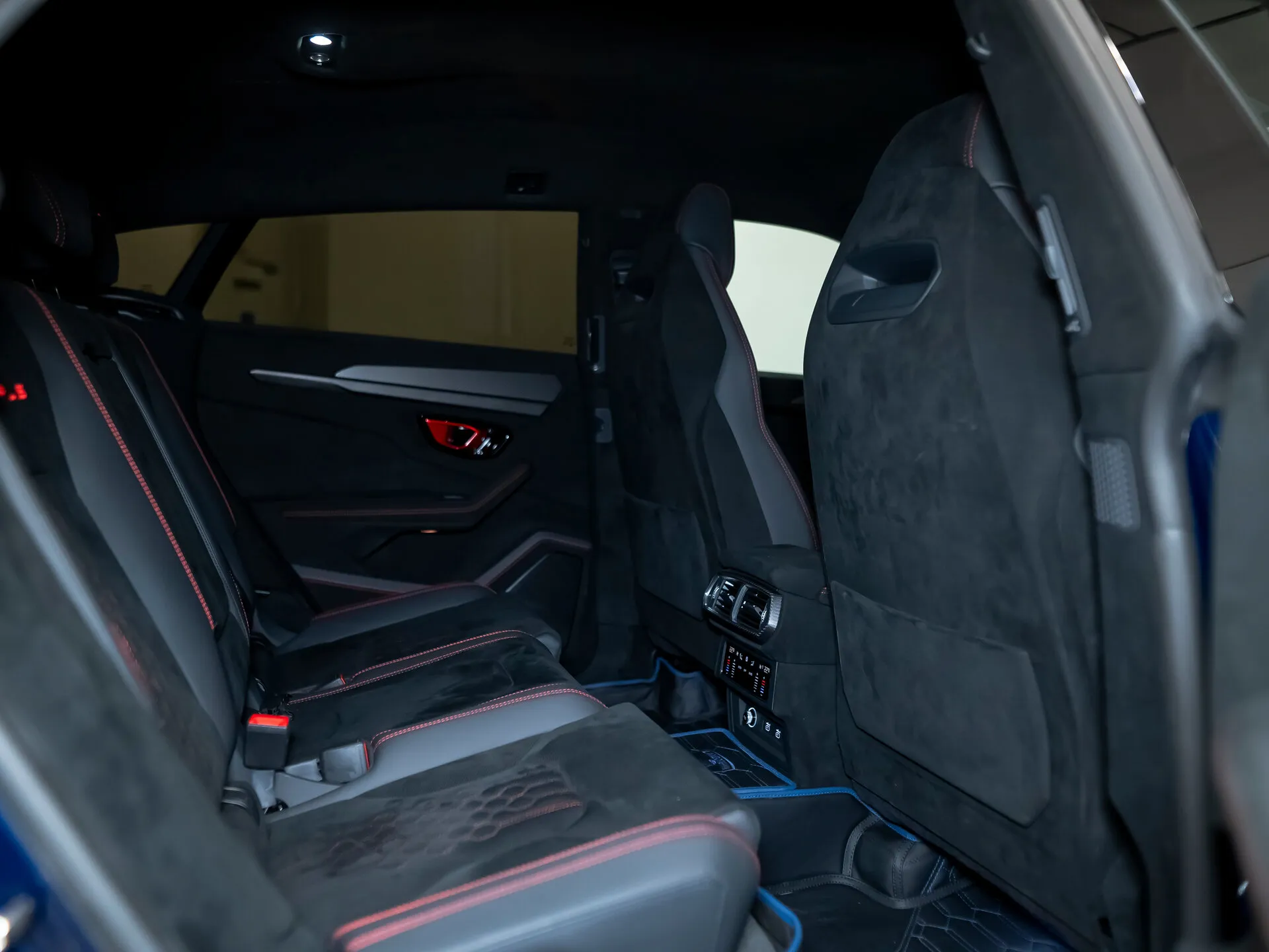 Lamborghini Urus, I Рестайлинг 2023 фото 9