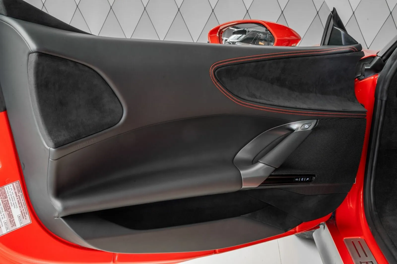 Ferrari SF90 Stradale Spider, I 2025 фото 2