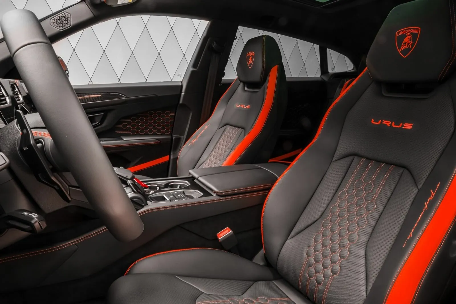 Lamborghini Urus, I Рестайлинг 2024 фото 2