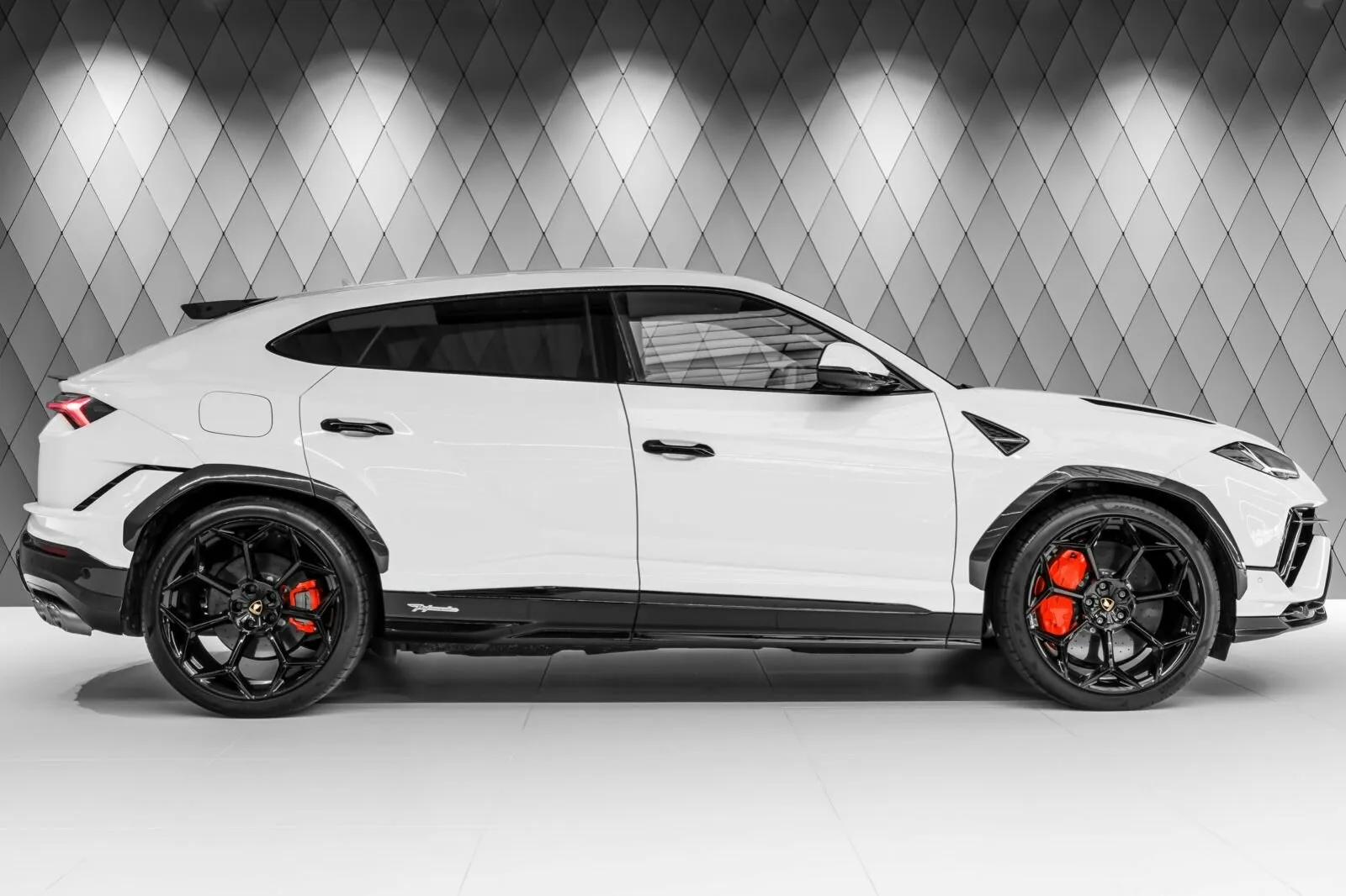 Lamborghini Urus, I Рестайлинг 2024 фото 3