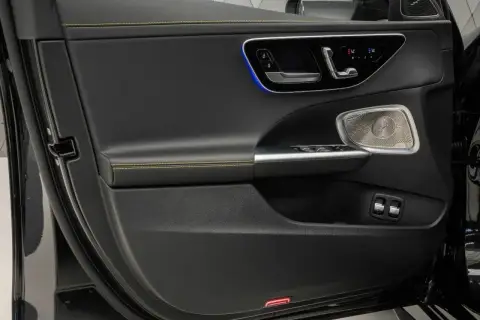 Mercedes-Benz C-Класс AMG 63 AMG S, V (W206) 2025 — миниатюра 3