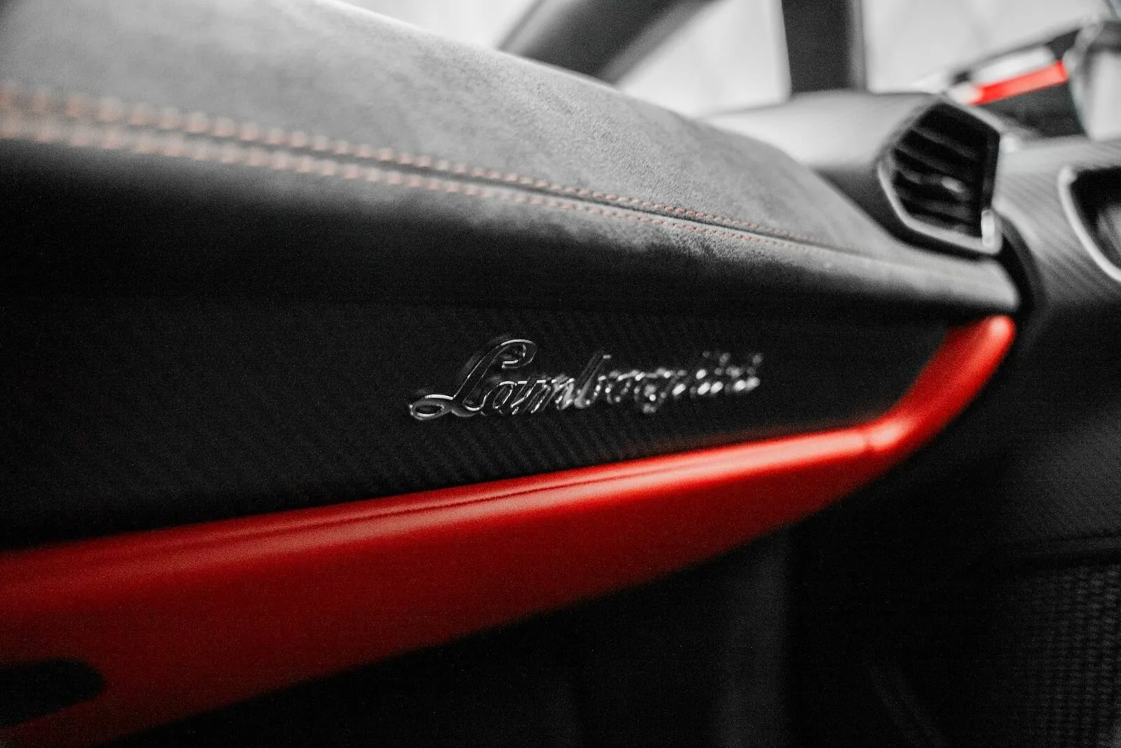 Lamborghini Huracán, I Рестайлинг 2024 фото 2