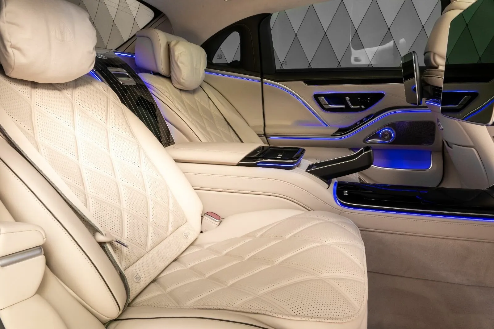 Mercedes-Benz S-Класс MAYBACH 580, Ii (Z223) 2025 фото 8