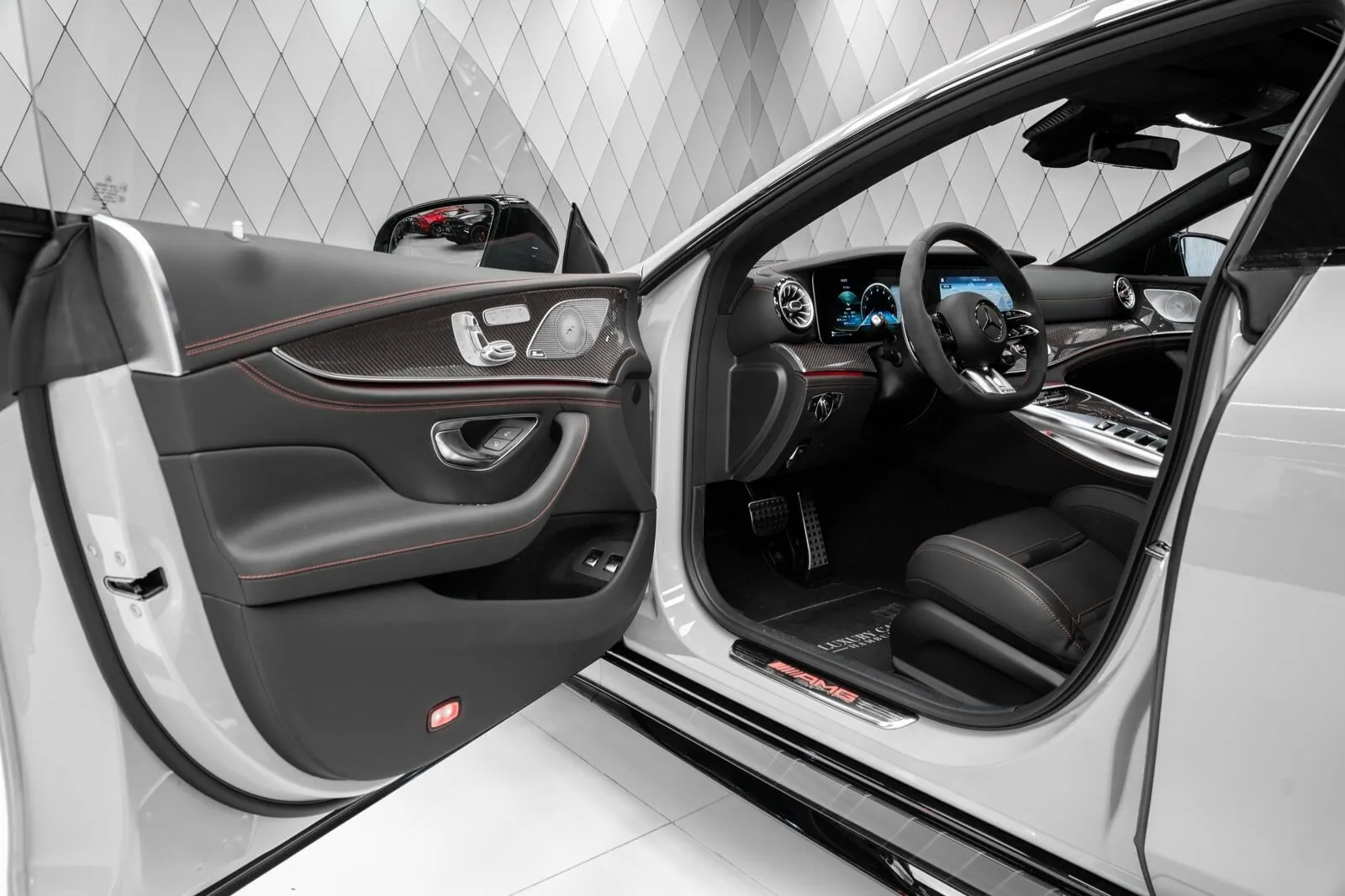 Mercedes-Benz AMG GT 4-Door Coupe, I Рестайлинг 2025 фото 3