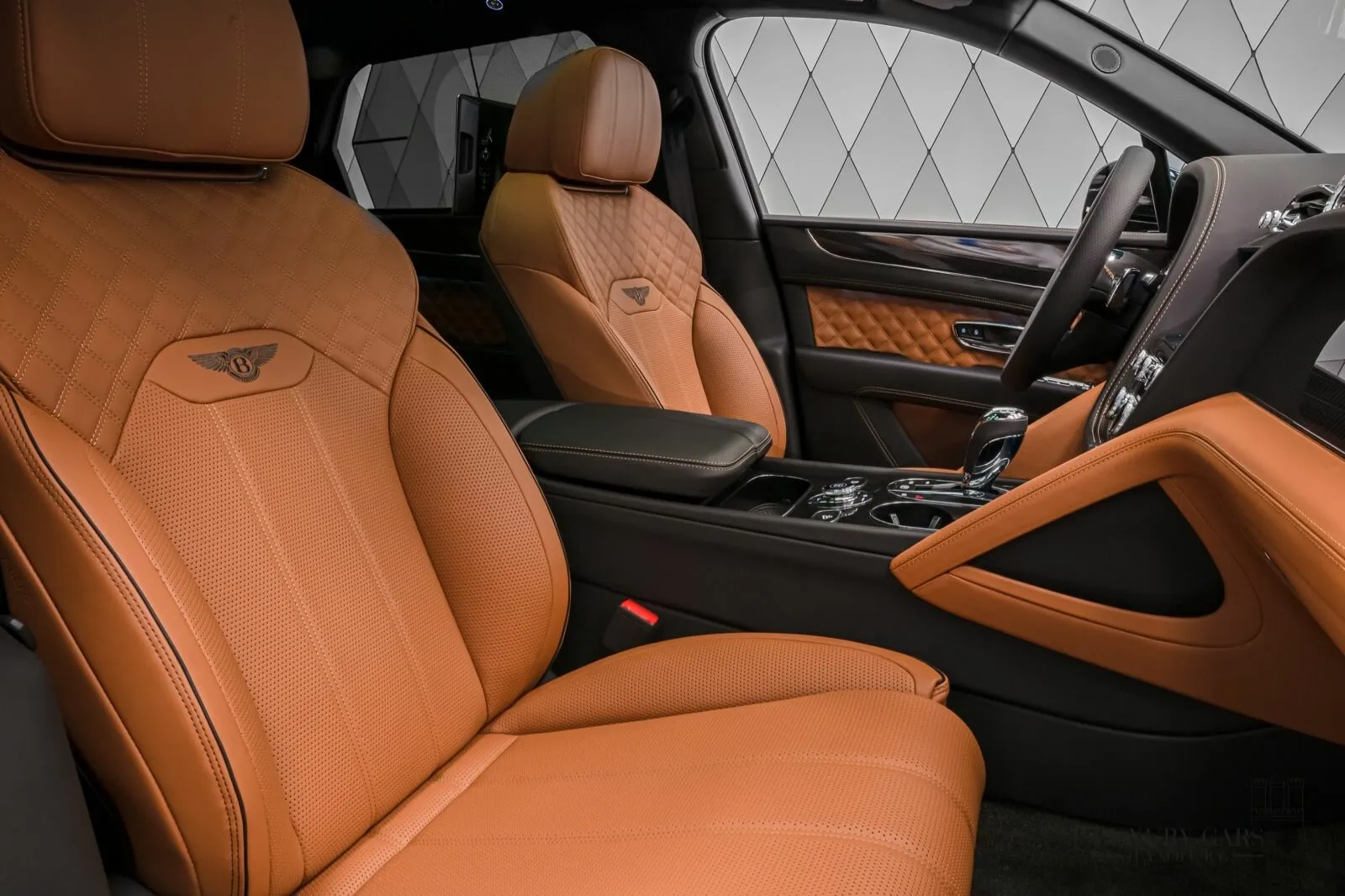 Bentley Bentayga, I Рестайлинг 2025 фото 8