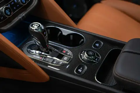 Bentley Bentayga, I Рестайлинг 2025 — миниатюра 9