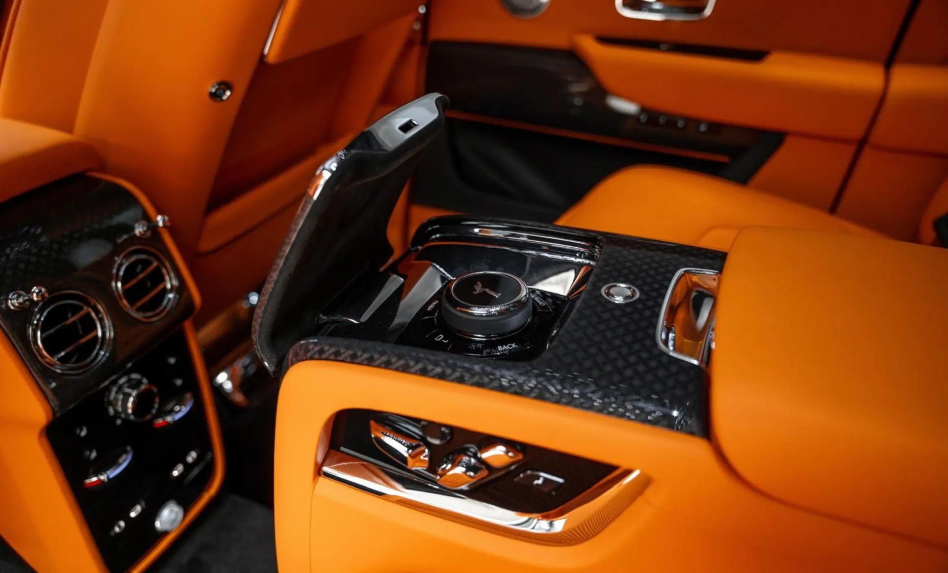 Rolls-Royce Cullinan, I Рестайлинг 2025 фото 7