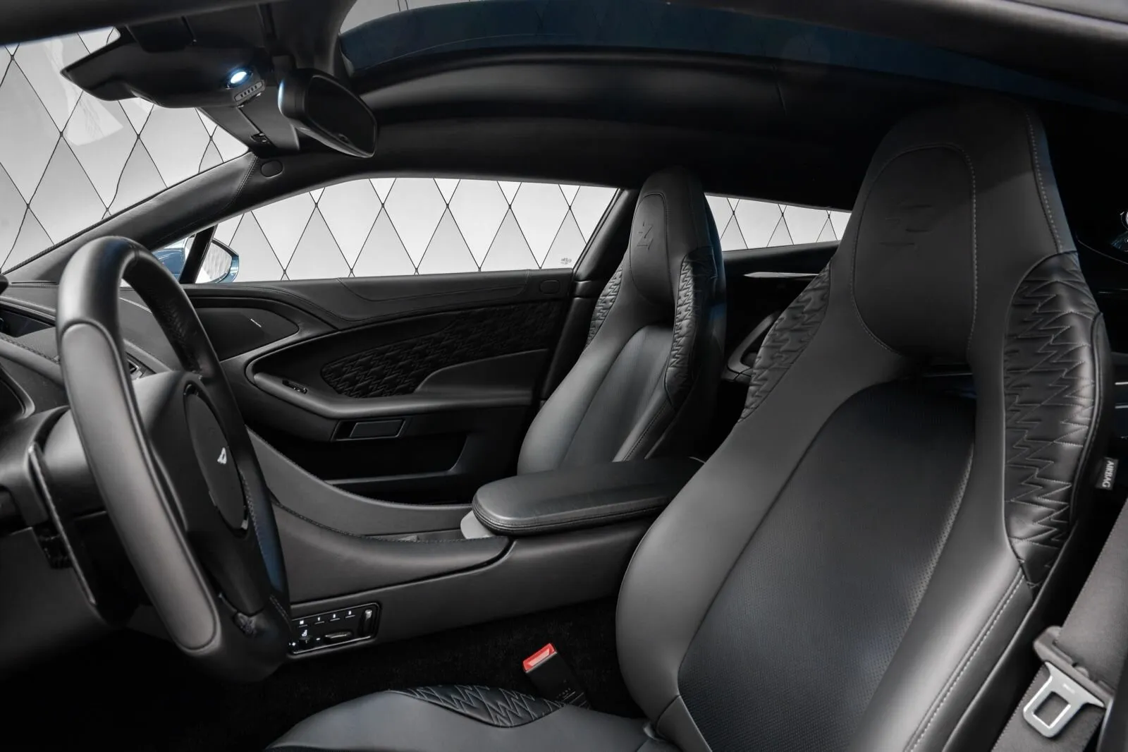 Aston Martin Vanquish, Ii 2018 фото 4