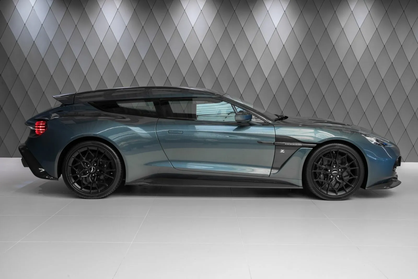 Aston Martin Vanquish, Ii 2018 фото 8