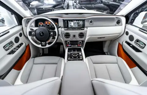 Rolls-Royce Cullinan, I 2024 — миниатюра 5