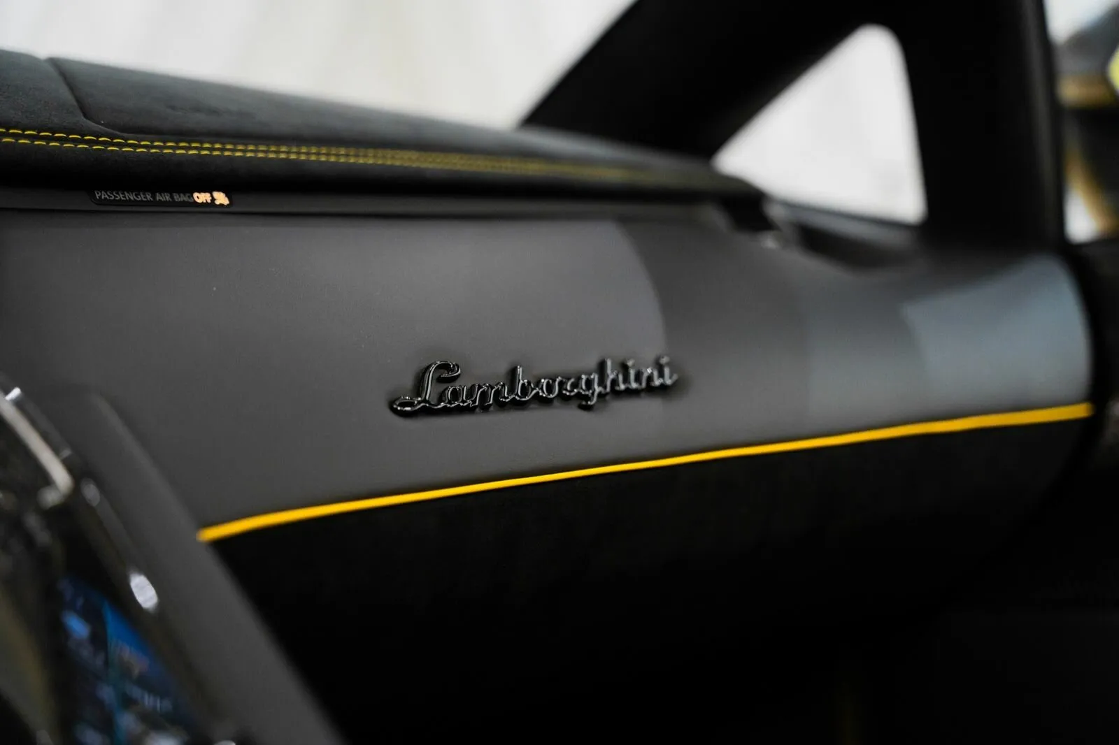 Lamborghini Aventador, I Рестайлинг 2024 фото 8