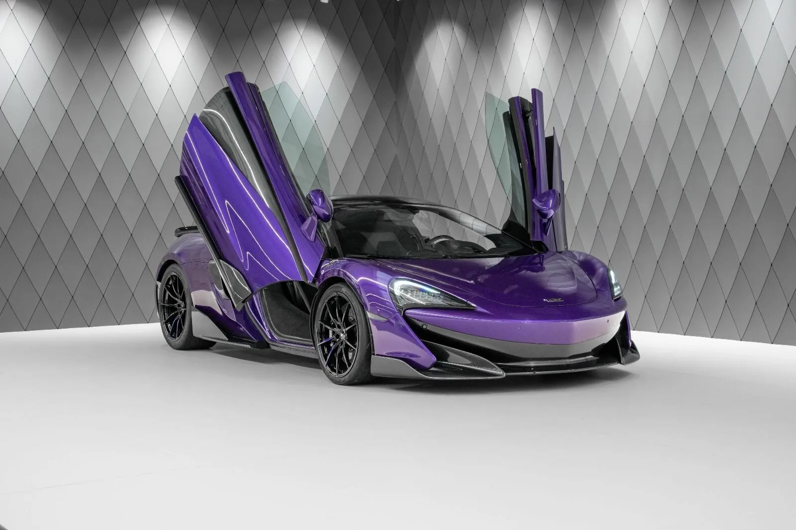 McLaren 600Lt, I 2024 фото 3