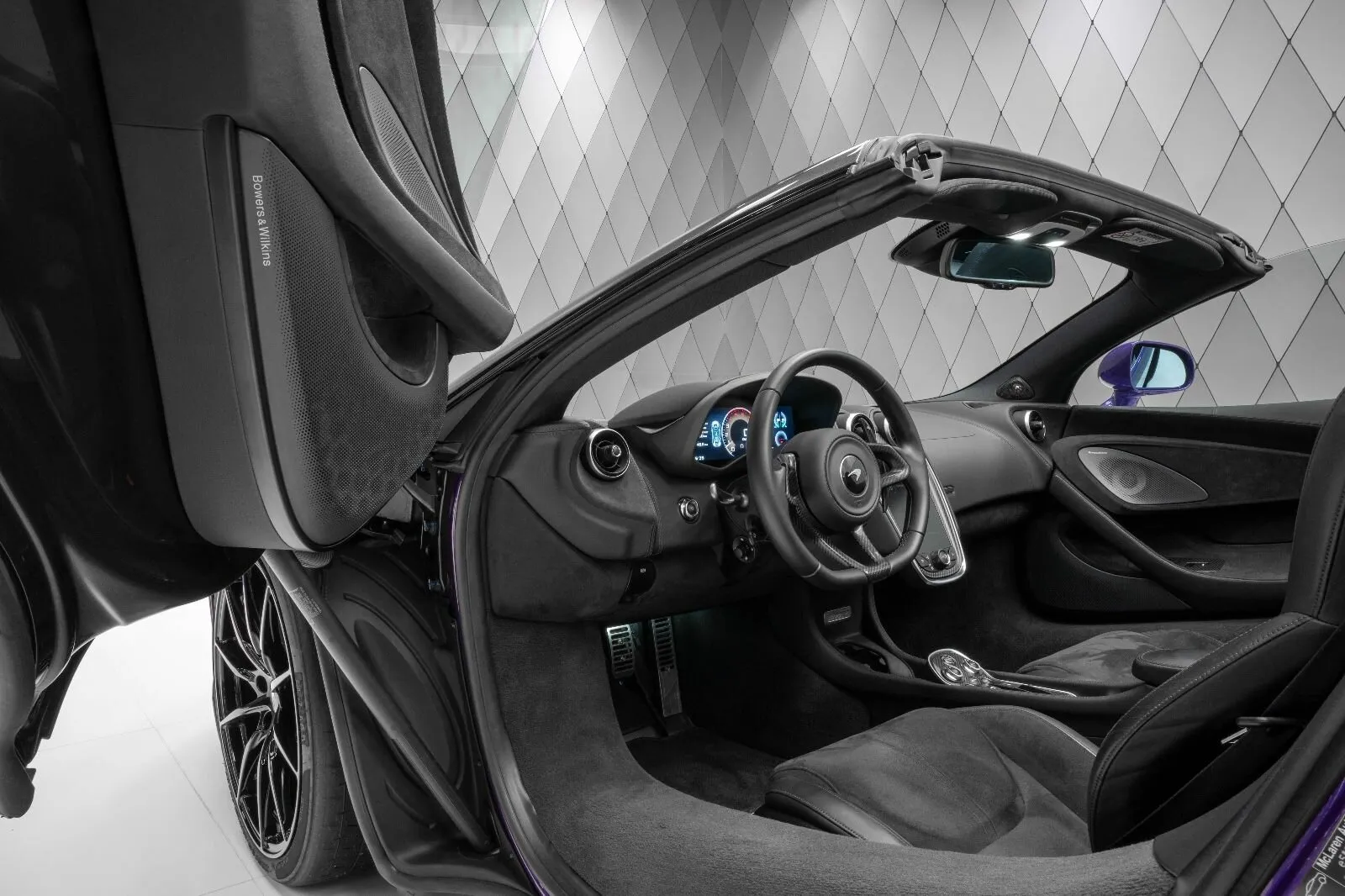 McLaren 600Lt, I 2024 фото 8
