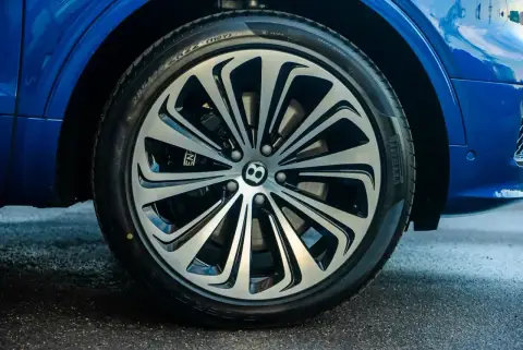 Bentley Bentayga, I Рестайлинг 2022 — миниатюра 6
