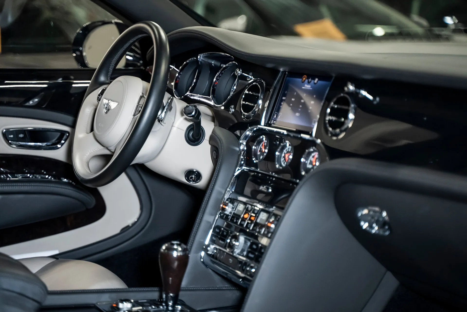 Bentley Mulsanne, Ii Рестайлинг 2017 фото 4