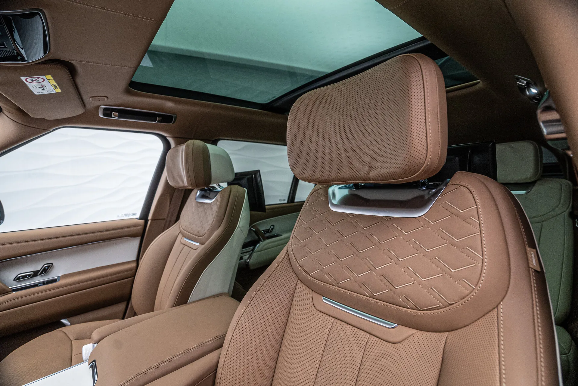 Land Rover Range Rover Long, V 2025 фото 6