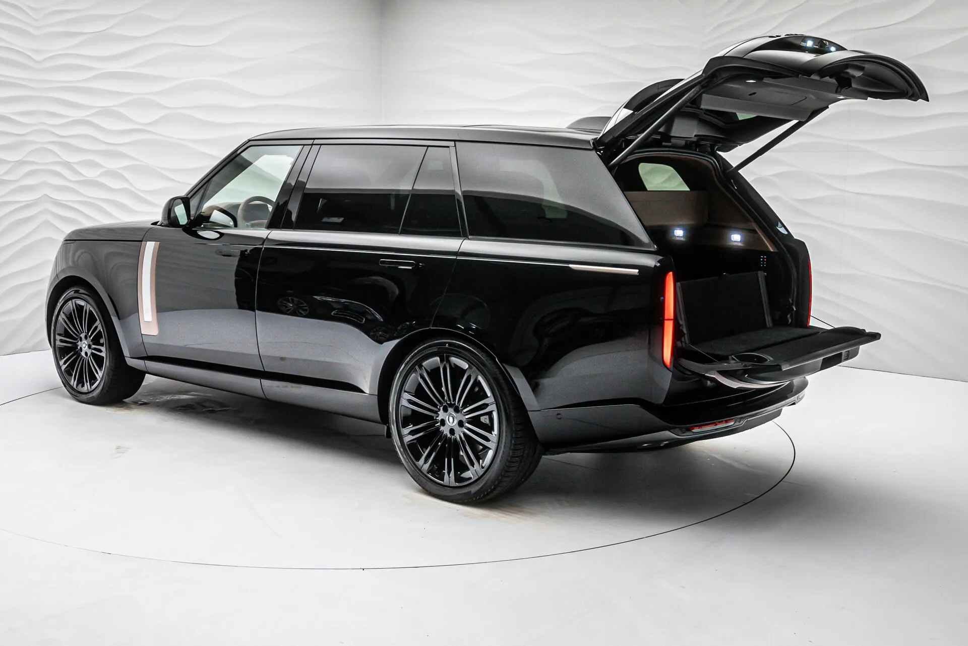 Land Rover Range Rover Long, V 2025 фото 10