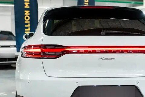 Porsche Macan, I Рестайлинг 2021 — миниатюра 4