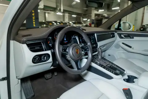 Porsche Macan, I Рестайлинг 2021 — миниатюра 8