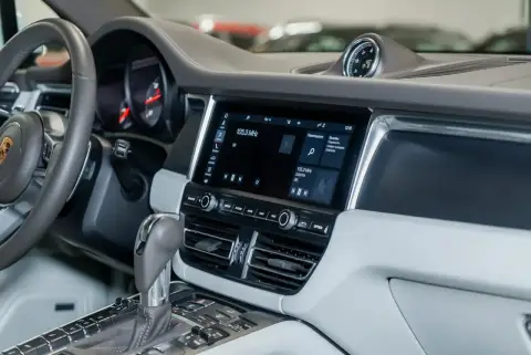 Porsche Macan, I Рестайлинг 2021 — миниатюра 9
