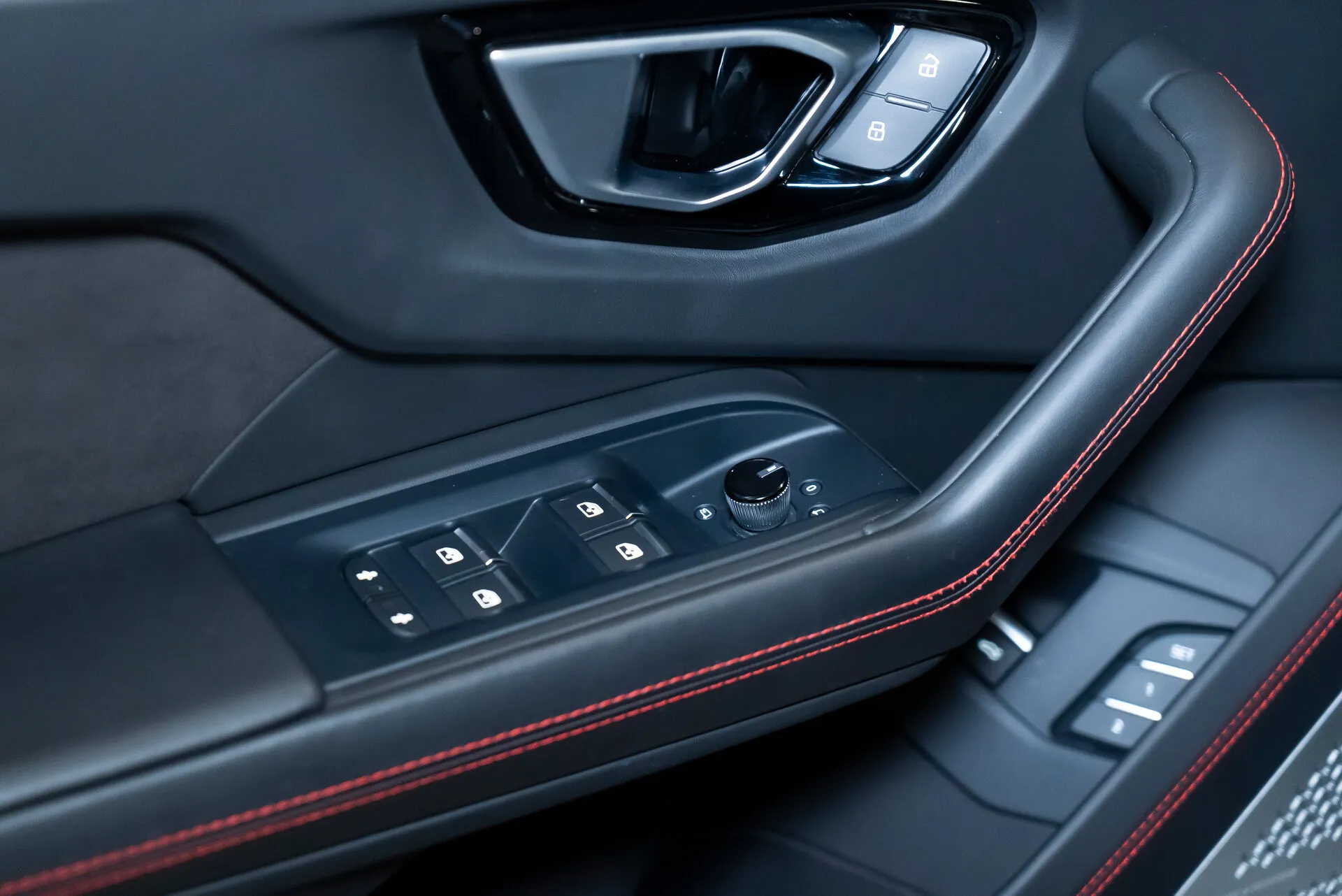 Lamborghini Urus, I 2019 фото 6