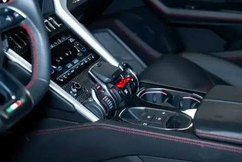 Lamborghini Urus, I 2019 — миниатюра 8