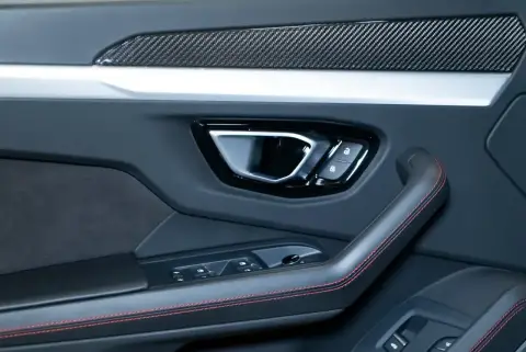 Lamborghini Urus, I 2019 — миниатюра 9