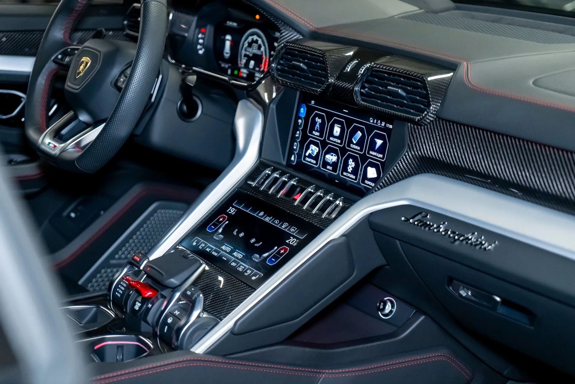Lamborghini Urus, I 2019 фото 10