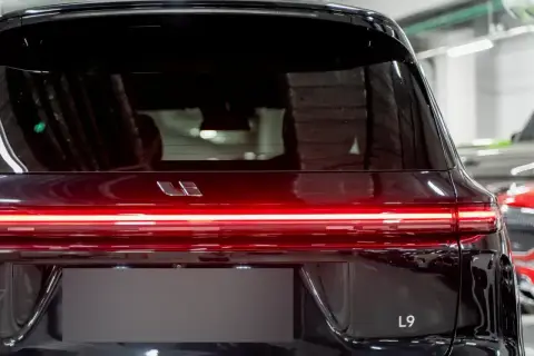 Li Auto L9, I 2024 — миниатюра 1