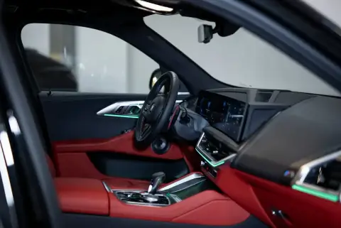 BMW Xm, I 2023 — миниатюра 5