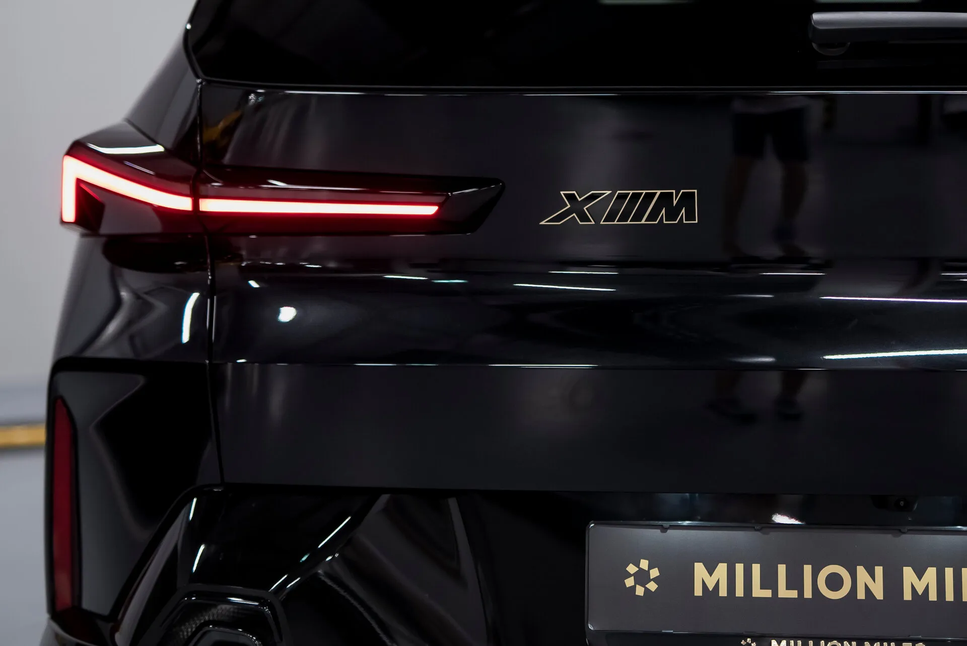 BMW Xm, I 2023 фото 6