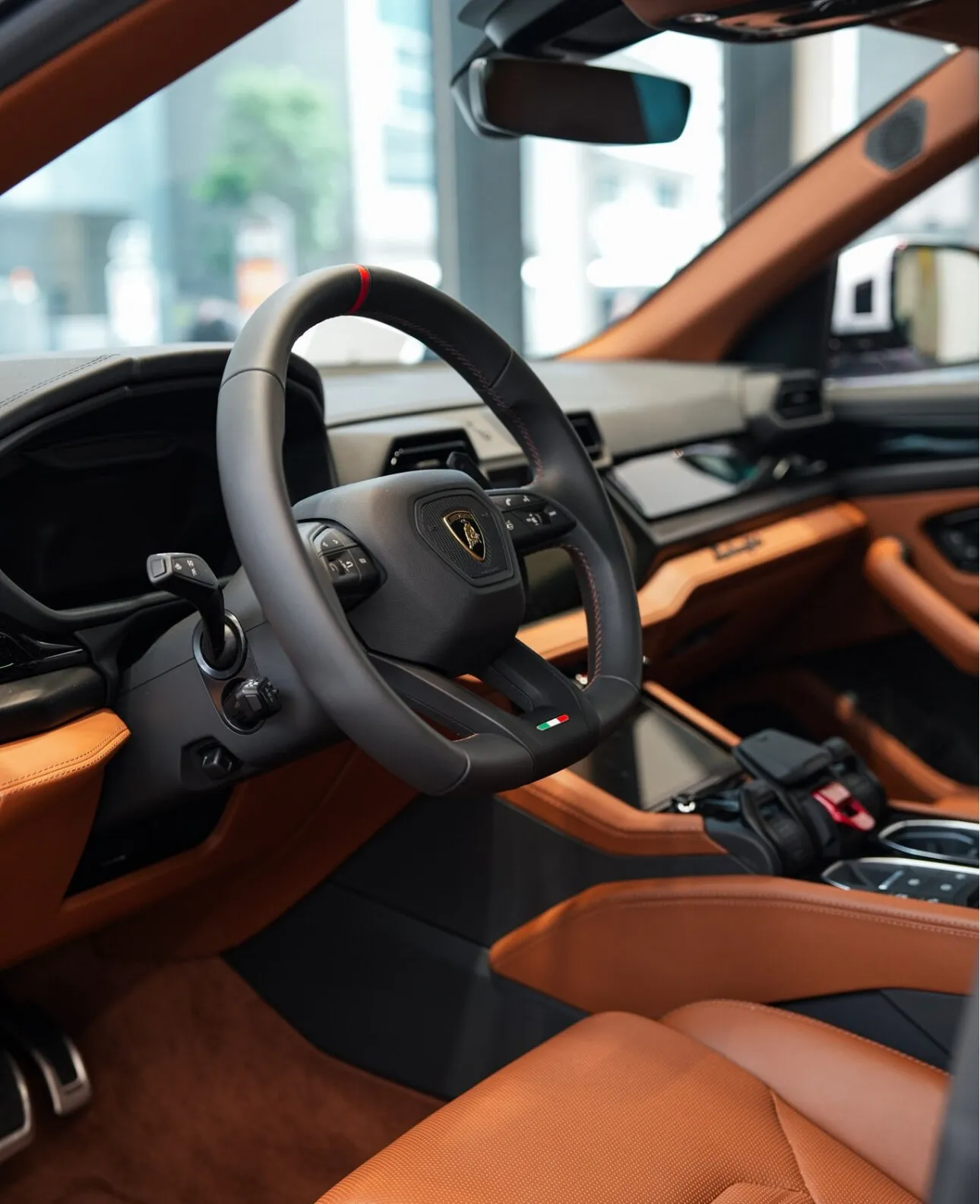 Lamborghini Urus, I Рестайлинг 2025 фото 4