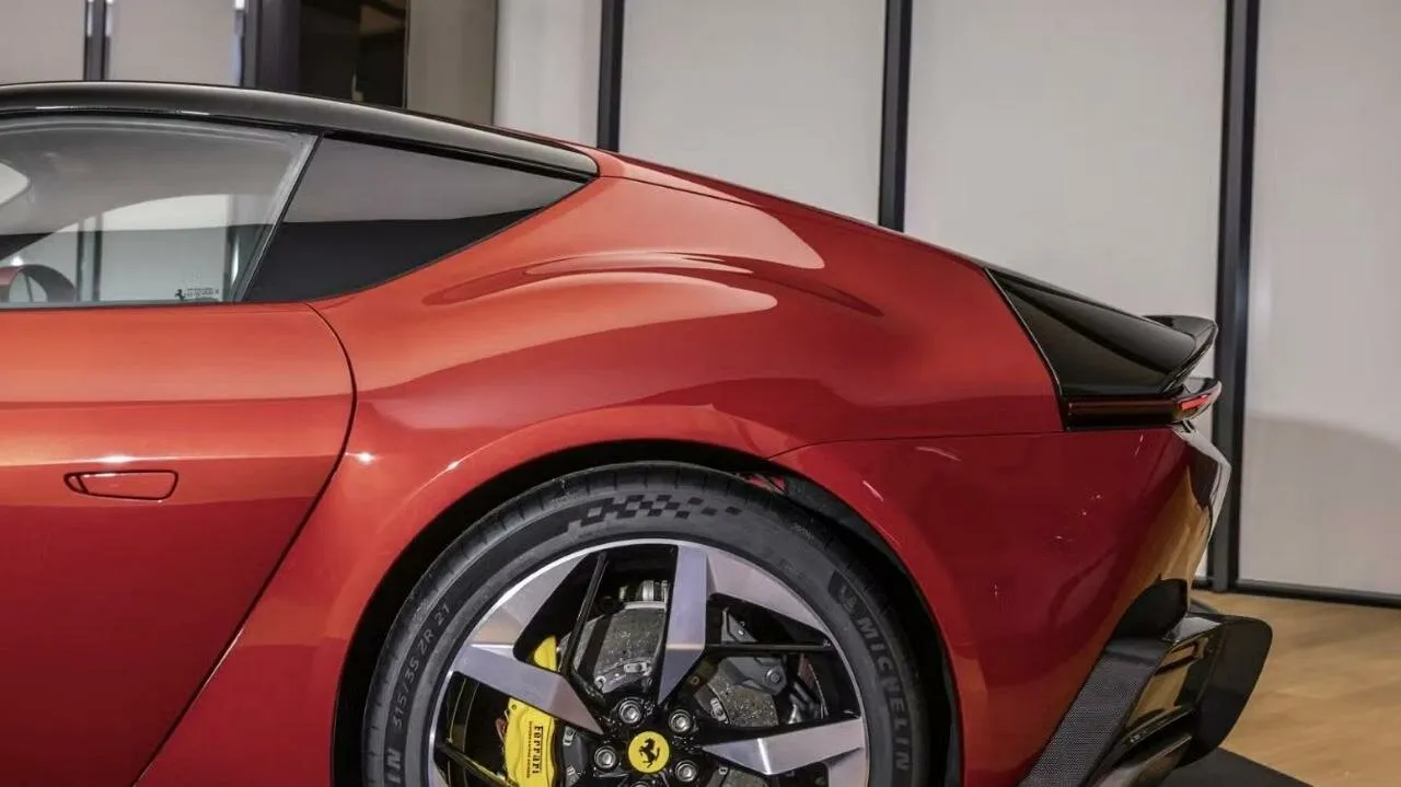 Ferrari 12Cilindri, I 2025