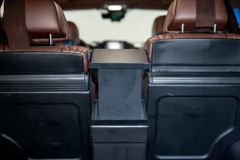 Toyota Land Cruiser, 200 Series Рестайлинг 2 2018 — миниатюра 9