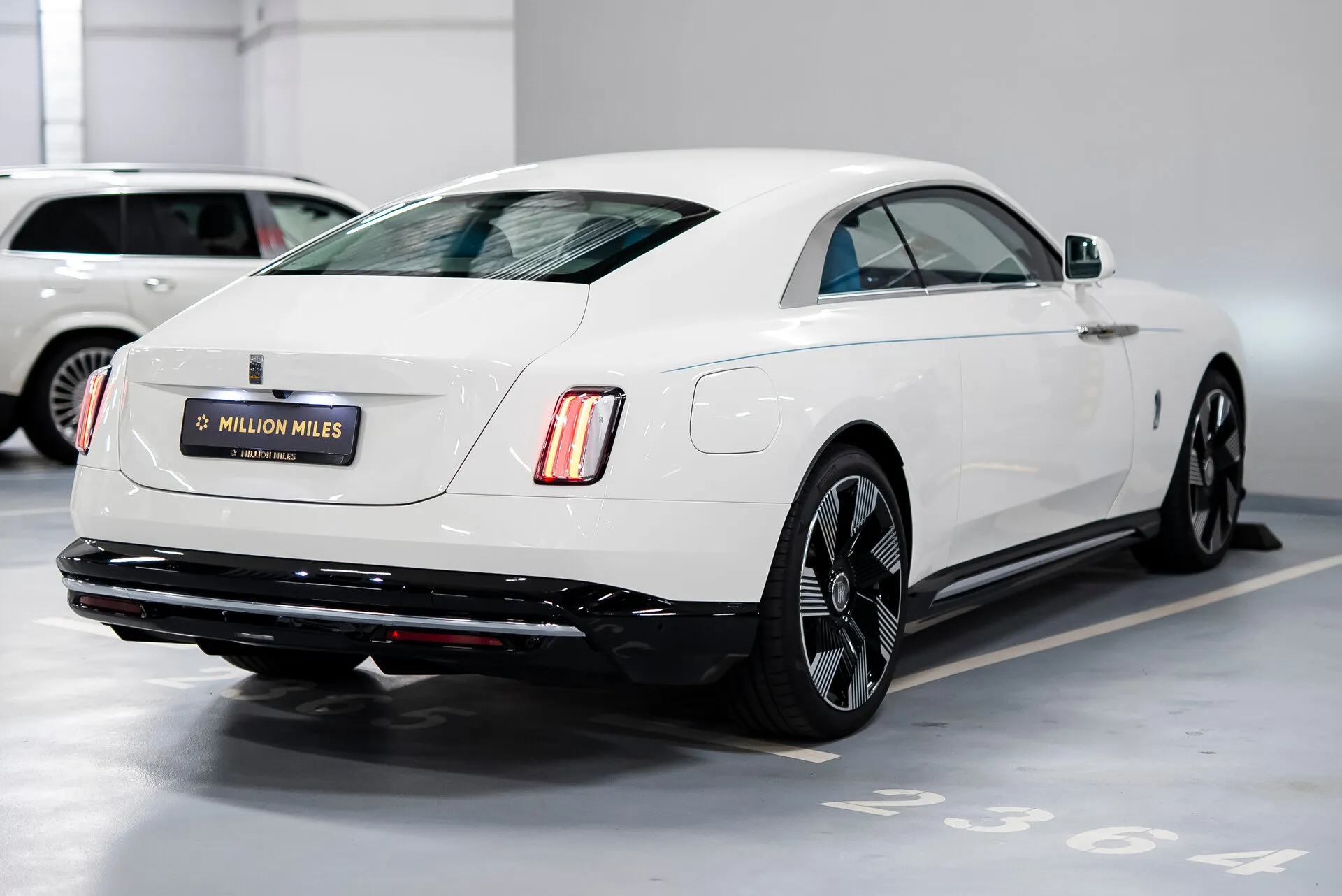 Rolls-Royce Spectre, I 2024 фото 3